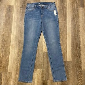 Old Navy Sweetheart Straight Leg Jeans
